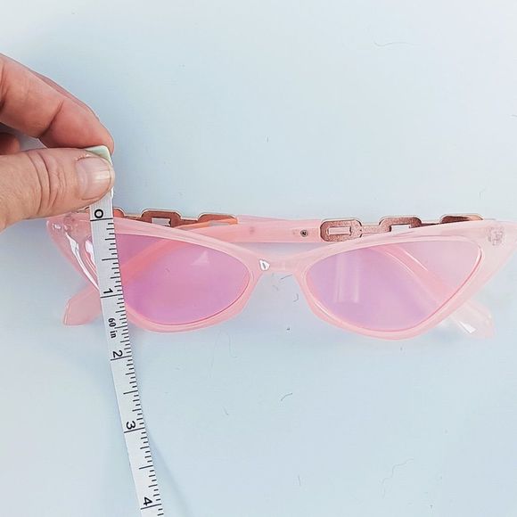 Rare Vintage Narrow Peachy-Old Pink  Cat Eye Sunglasses - Picture 7 of 8